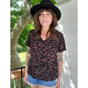 Vintage 90's black floral tie back short sleeve blouse. Whimsy goth.